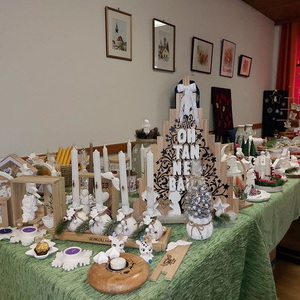 Adventmarkt der Pfarre