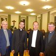 V. l.: Der ehemalige Regens Johann Hintermaier, sein Nachfolger Michael Münzner, der neue Spiritual Stefan Ulz und Bischof Manfred Scheuer im Linzer Priesterseminar.                     