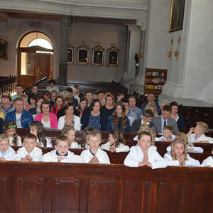 Maiandacht der Erstkommunionkinder in der Pfarrkirche Kopfing
