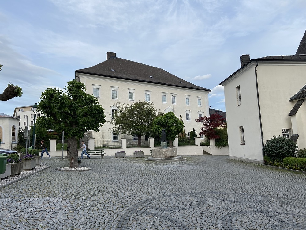 Stadtpfarrhof Gmunden / Martin Hüttner vor der Restaurierung