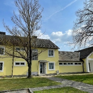 PFARRHOF - FASSADE RENOVIERT