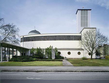 Kirche Linz - St. Michael von aussen