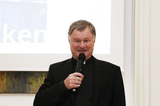 Gedenken im Linzer Bischofshof: Bischof Manfred Scheuer