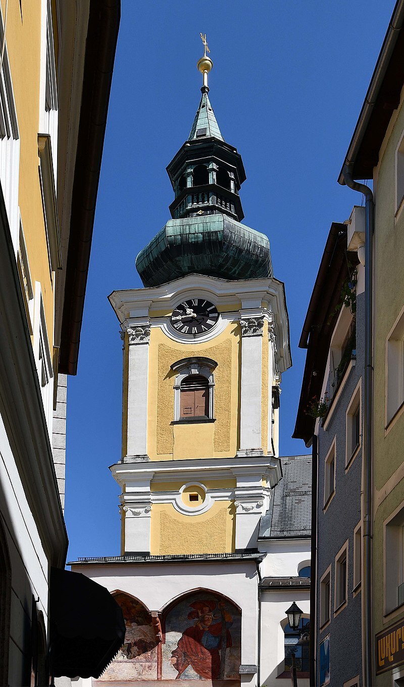 Stadtpfarrkirche Gmunden Südseite