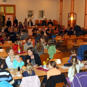 Firmvorstellmesse und Frühschoppen 