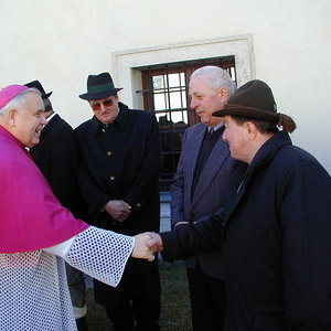 Begegnung im Pfarrhof     