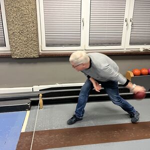 Die kmb St. Quirinus  lädt zum Kegeln ein