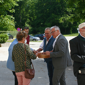 Enthüllung von drei Gedenktafeln