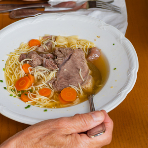 Nach dem Pilgern zu Fuß von Kirchdorf nach Frauenstein stärkt eine Wallfahrersuppe
