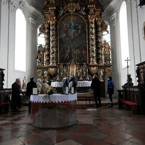 Fastentuch der Pfarrkirche Ostermiething