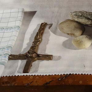 Maiandacht bei der Hipfkapelle ... wegen Verdachts auf Regen in der Ernstinger Kapelle                                                            