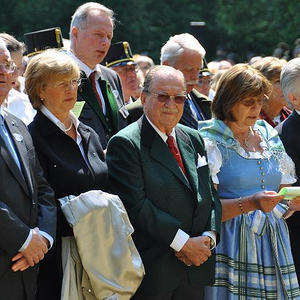 Gedenkfeier 200 Jahre Schlacht um Ebelsberg im Schloßpark