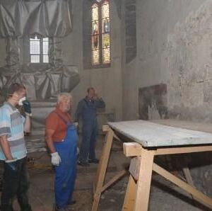 Ausräumen und Mauerwerksarbeiten, Boden