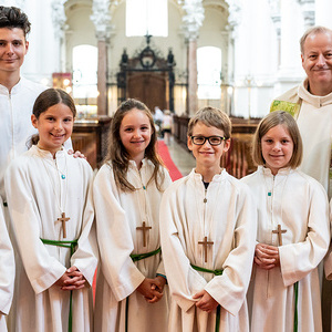 Familiengottesdienst mit Aufnahme der JS- und Ministrantenkinder vom Vorjahr