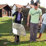 Arbeiten am Familienspielplatz