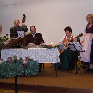 Advent mit Kuchltischmusi und Puchenauer Dreigsang