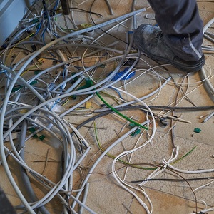 E-Anschlüsse montieren