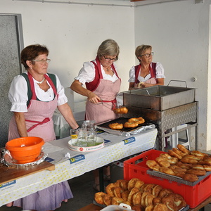 Verabschiedung Kaplan Kinsley, Kräuterweihe und Goldhauben Einladung