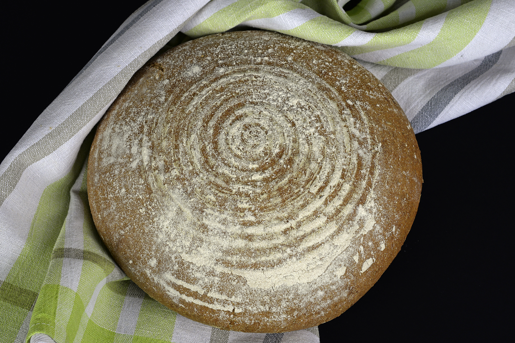 Hausgemachtes, gesundes Brot: Roggenbrot.