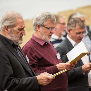 Abschied und Ausklang mit Lied, Gebet und Segen