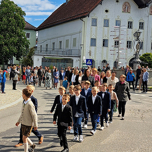 Festzug in die Kirche