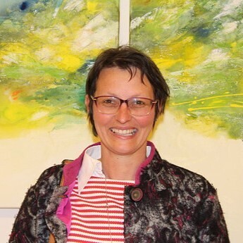  Evelin Standhartinger