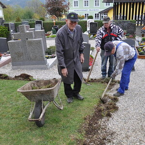 Pfarrfriedhof Franking