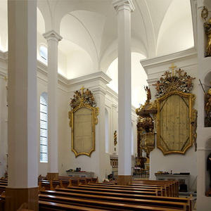 Die Bänke werden wieder montiert 17.09.2016