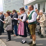 Hörende und Gehörlose feiern gemeinsam mit Generalvikar Lederhilger