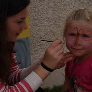 Jung und Alt auf den Beinen