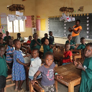 Klassenzimmer einer neuen Schule