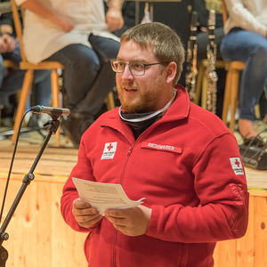 Gedenkfeier an die Opfer des ehemaligen KZ Außenlagers Ternbergzum Thema „Menschlichkeit ohne Grenzen“Bild: Jugendliche zum Thema 'Was ist Menschlichkeit?'Foto: Haijes 