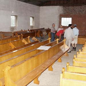 Transport der Kirchenbänke von der Tischlerei Manigatterer zur Lagerhalle 13.07.2016