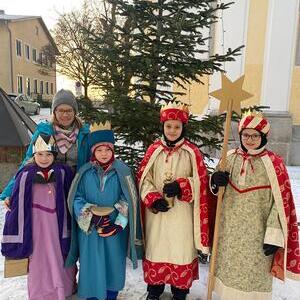 Sternsingerinnen und Sternsinger