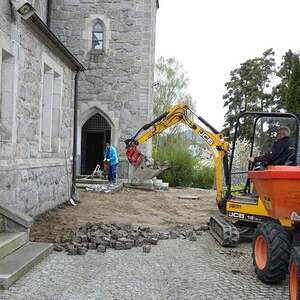 Entfernen der Pflastersteine