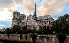 Notre Dame soll bis 2024 fertig restauriert sein.