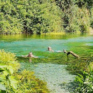 Kühles Bad am Blauen Auge (ca. 12-15 °C)