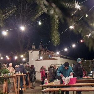Adventmarkt der Pfarre