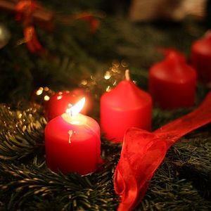 Adventkranzweihe in St. Quirinus