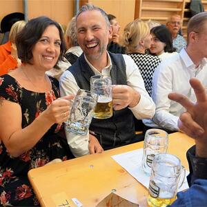 Festgottesdienst und Feier in der MZH 