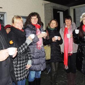Jahresschlussandacht mit traditioneller Einladung der Pfarrcaritas zum Jahresumtrunk