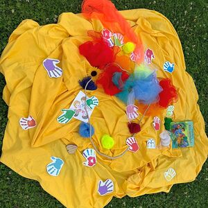 Bunde Hände - Kinderliturgie im Freien