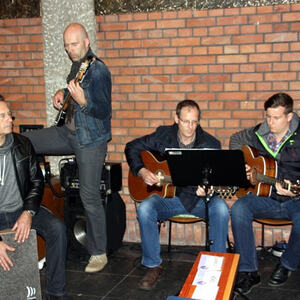 Firmvorstellmesse und Frühschoppen 