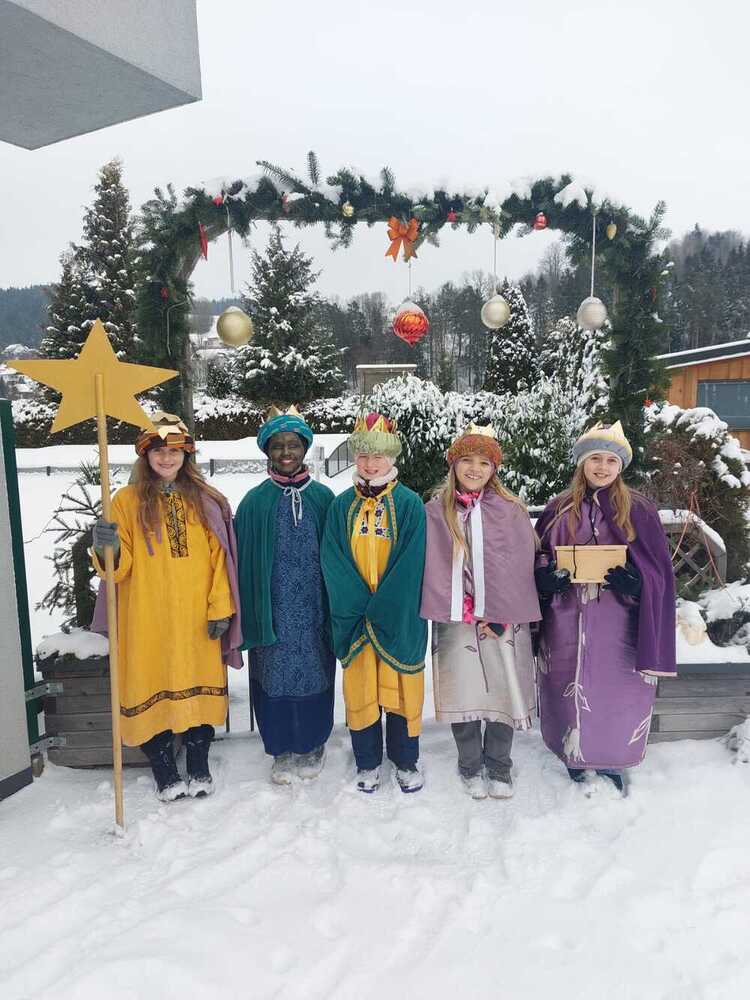 Sternsinger Hirschbach 2025 / Pfarrarchiv Hirschbach