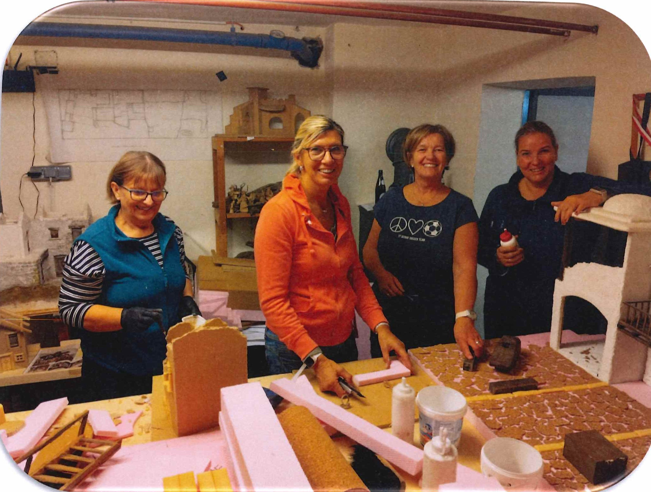 Osterkrippe / Petra Kastinger