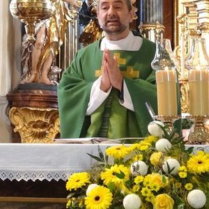 Familienmesse mit Ministrantinnenaufnahme