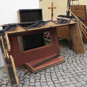 Ab – u. Aufbau der Orgel