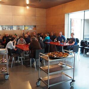 OLYMPUS DIGITAL CAMERA         