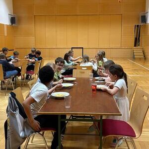 Übernachtungsaktion für Kinder ab 8 Jahren im Pfarrheim Laakirchen