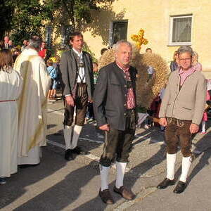 Erntedankfestzug und Gottesdienst in der Pfarrkirche Traberg